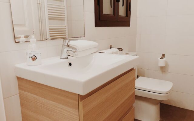 Aribau Cinema Apartamentos