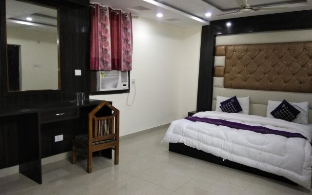 Vishesh Continental Karol Bagh