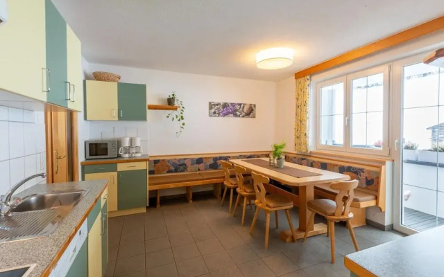 Large Apartment With a Large Balcony in Kappl