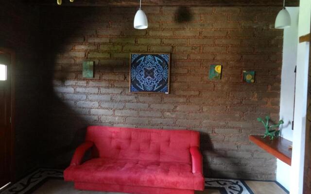 Paradise Hotel Boutique & Lounge