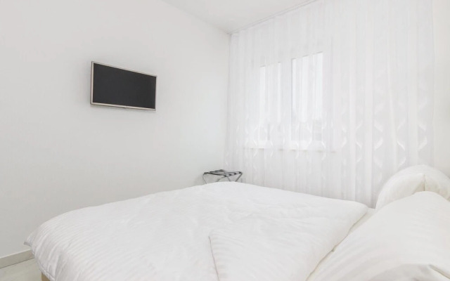 Awesome Home in Funtana With Wifi and 4 Bedrooms