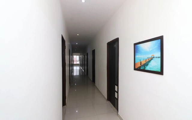 Oyo 23504 Hotel R View