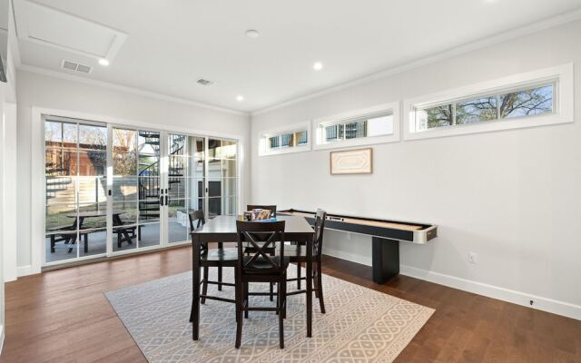 Gated 5 Bedroom Walkable to East Austin