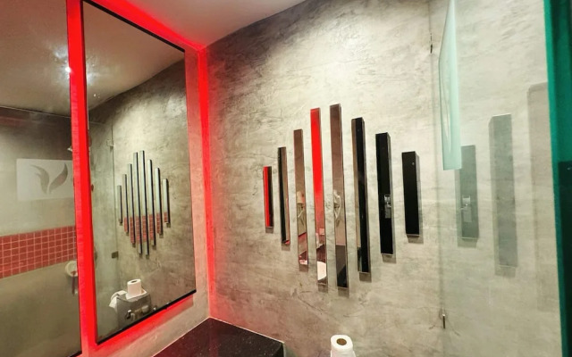 Capital O 75514 Vasidtee City Hotel