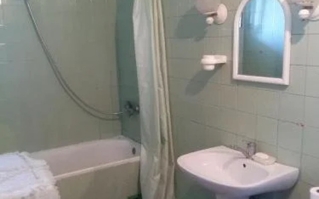 Batumi Hostel 10 - 11