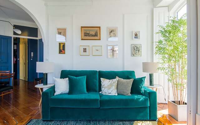 Renovated Charming Apartment with view in Santos