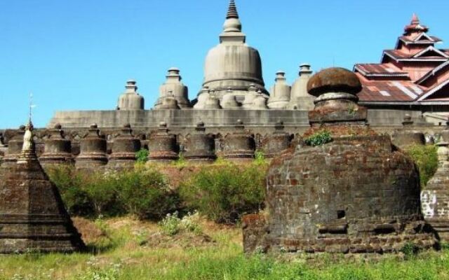 Mrauk Oo Nawarat Hotel