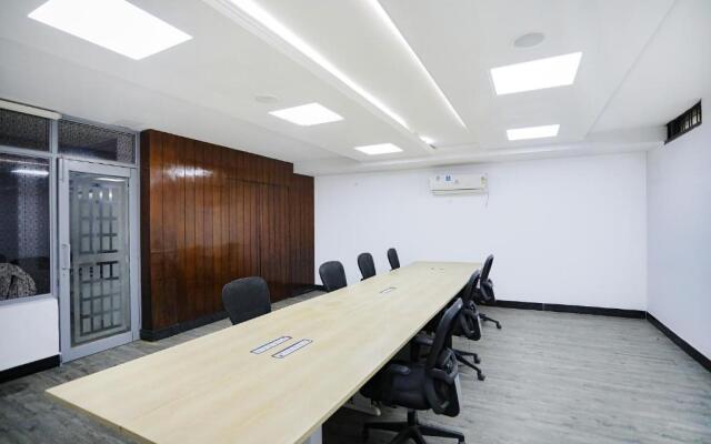 Itsy Hotels NV, Sushant Lok