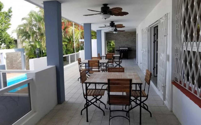 Villa Don Teto 8 Rooms: Luxury & Great Havana View