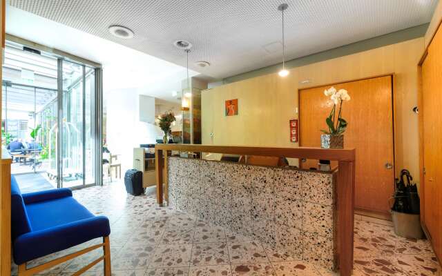 Hotel Bleibtreu Berlin by Golden Tulip