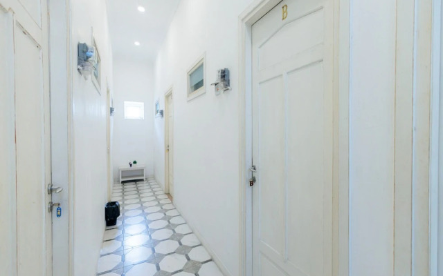 Urbanview Blessing Residence Surabaya by RedDoorz