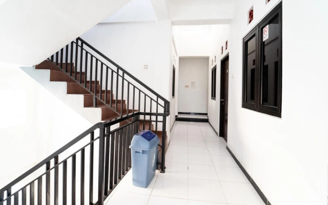 Koolkost Syariah near MRT Lebak Bulus Station