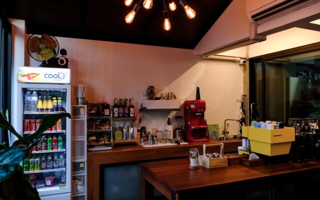 Baan Lung Poshtel - Hostel