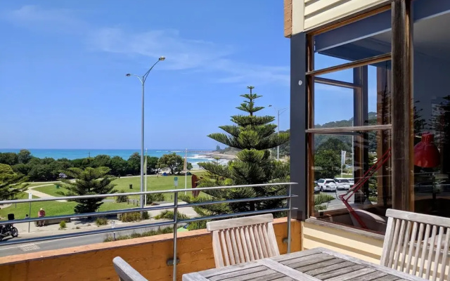 Lornebeach Apartments