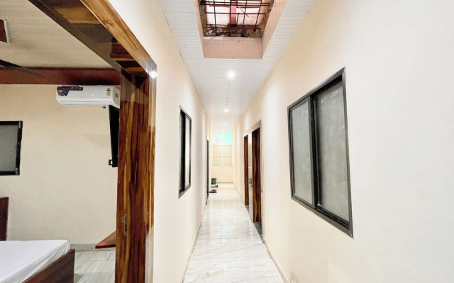 Hotel Satyam Palace - near Temple