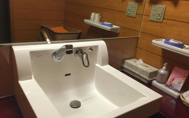 Kawaguchiya Kinosaki Riverside Hotel
