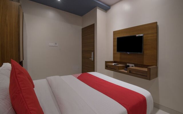 OYO 22070 West Inn Hotel