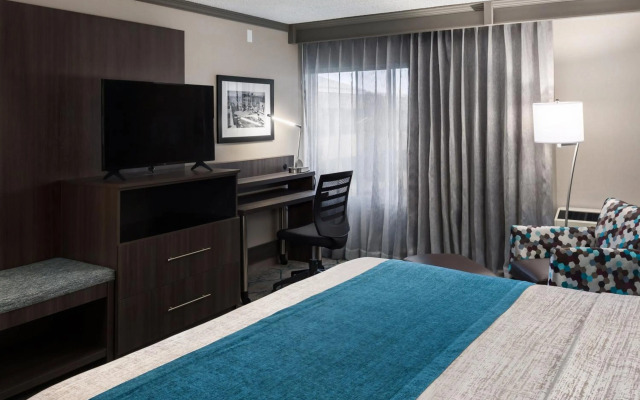 Bismarck Hotel and Conference Center