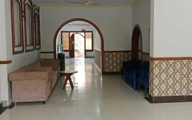 City Home Guest House F7