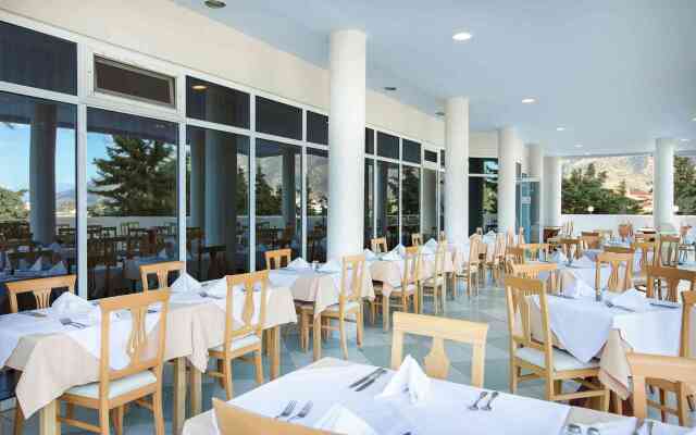 Sovereign Beach Hotel