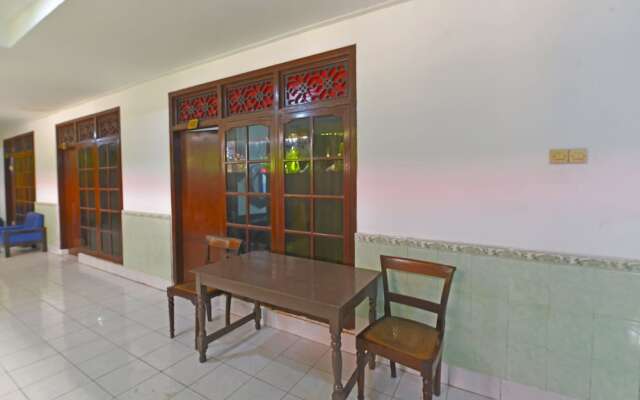 Oyo 3244 Grand Chandra Hotel