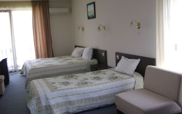 Family Hotel Kandrovi