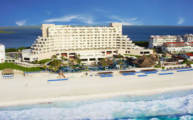 Royal Solaris Cancun Resort - Cancun All Inclusive Resort