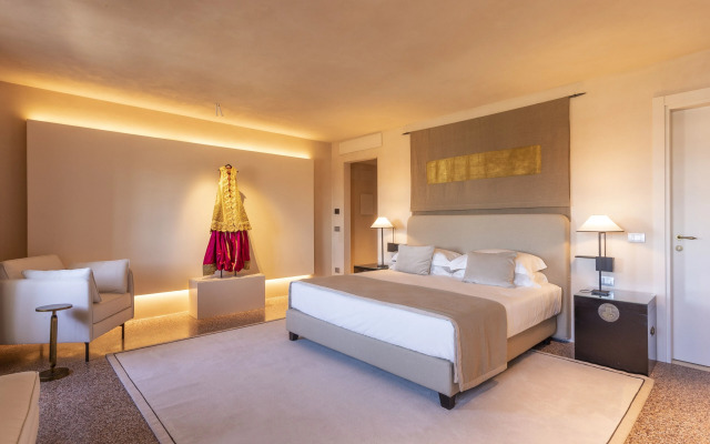 Palazzo Durazzo Suites