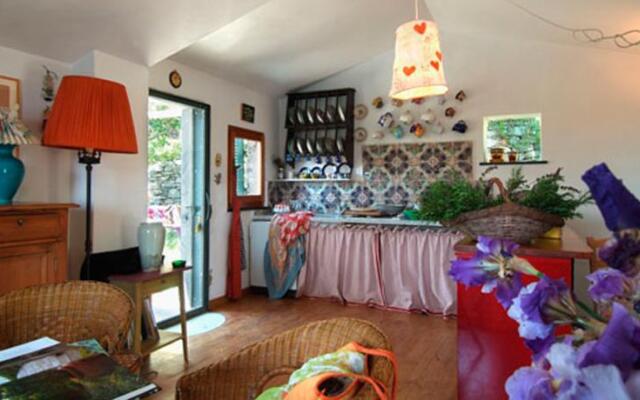 Delle Rose Home