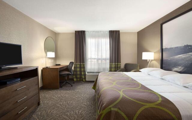 Home Inn and Suites Lloydminster