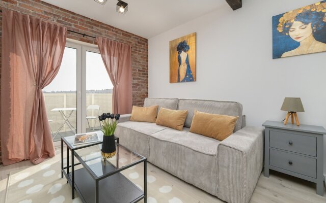 Modern Studio With Balcony by Renters