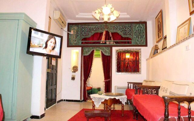 Apartment With one Bedroom in Tunis, With Wonderful Mountain View, Fur