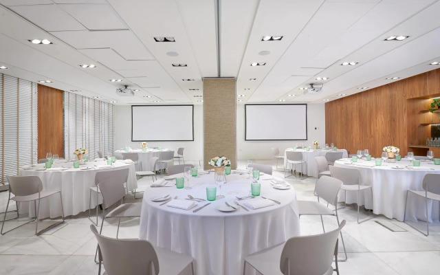 The Level at the Melia White House