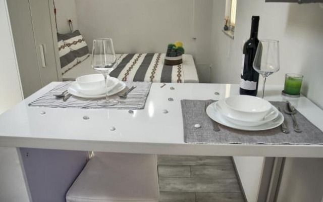 Miljas Studio Apartment