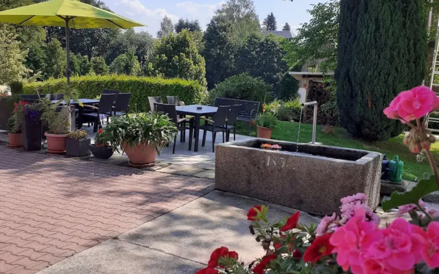Cozy Apartment near Forest in Lichtenhain