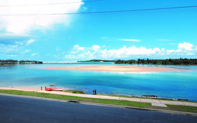 Marcel Towers Holiday Apartments