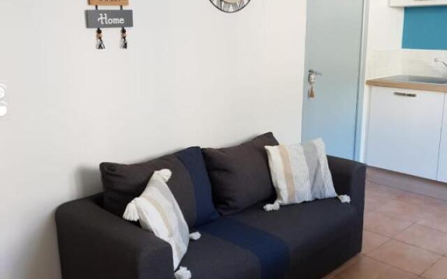 Appartement F2 30m2, 300m des Thermes