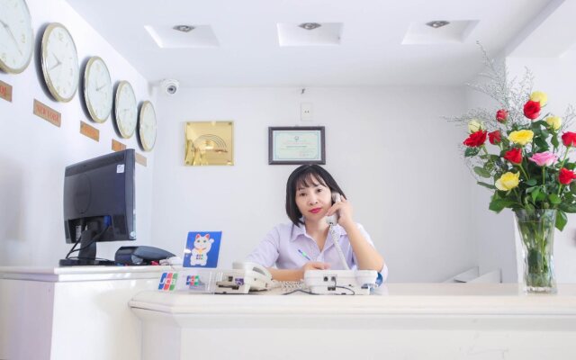 Rainbow Hotel Da Nang