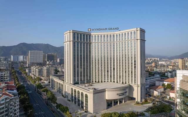 Wyndham Grand Lishui Downtown
