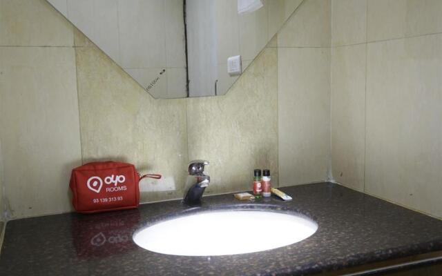 Capital O 1585 Hotel Palash Residency