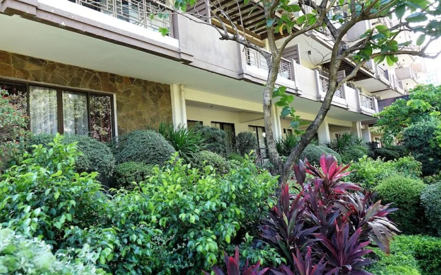 Rosewood Pointe Luxury Residences