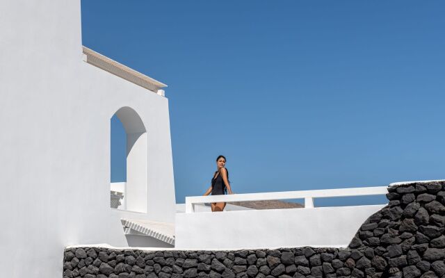 Santa Irina Sunny Loft Suites