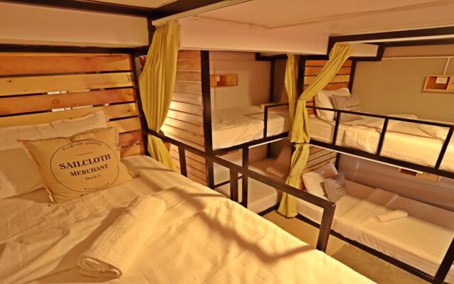 Oops Hostel