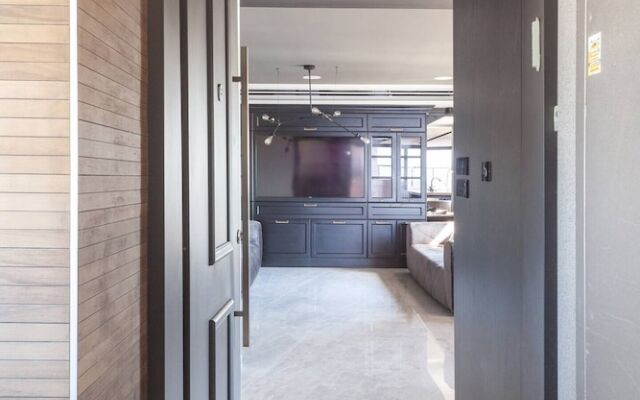 Deluxe  Beachfront 3BR Penthouse