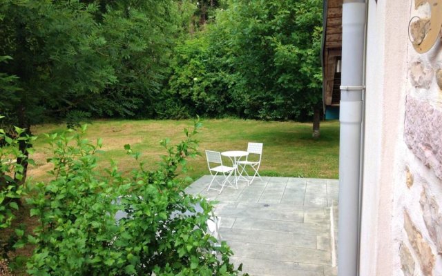 House With 2 Bedrooms In Le Deschaux With Furnished Garden
