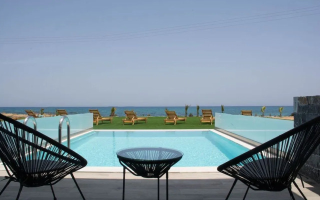 Ebenus Suites by Checkin