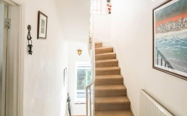 Stylish 2 Bedroom Flat in Camden Town