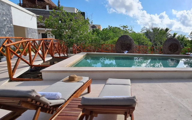 Sanyama Holbox