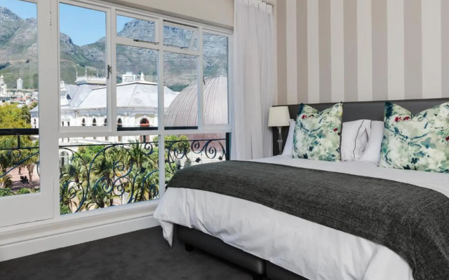 Cape Town Hollow Boutique Hotel
