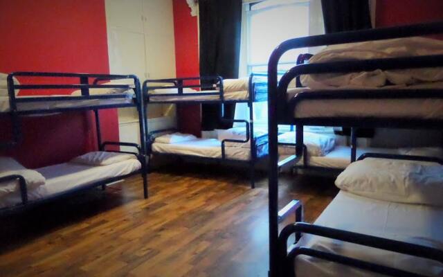 Paddy's Palace Belfast Hostel